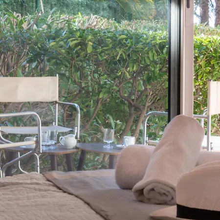 Garden Level Croisette Sea View With Garage Апартаменты