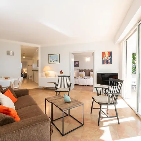 Апартаменты Garden Level Croisette Sea View With Garage *