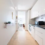 Garden Level Croisette Sea View With Garage