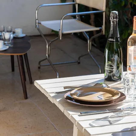 Garden Level Croisette Sea View With Garage * Cannes