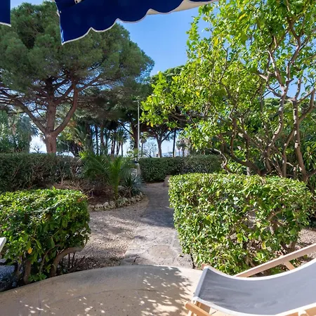 Apartament Garden Level Croisette In Front Of With Garage Cannes